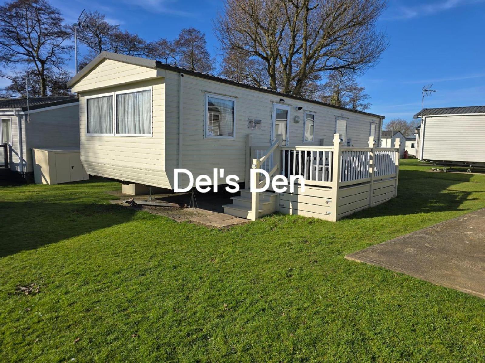 Del'S Den Lakeside Weeley Bridge Екстер'єр фото